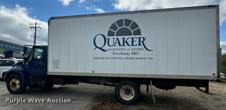 image for item EH7243 2007 International 4300 box truck