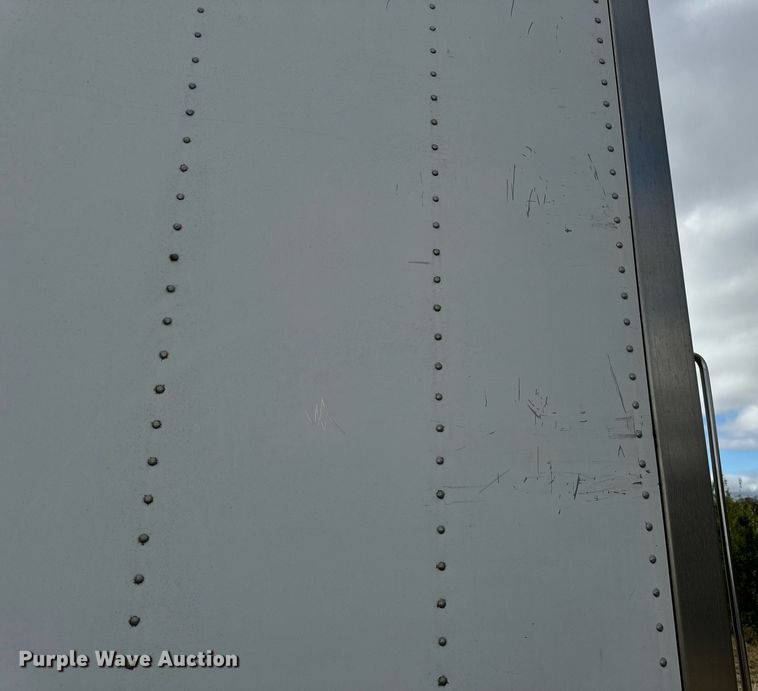 image for item EH7243 2007 International 4300 box truck