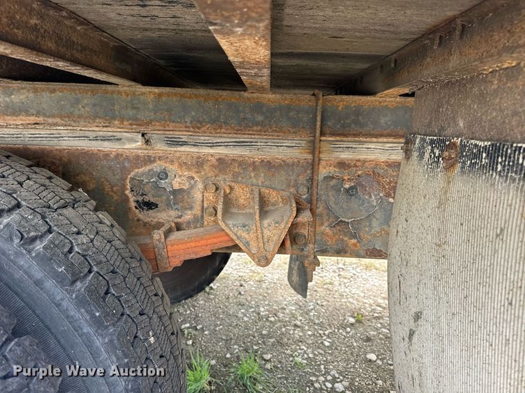 image for item EH7243 2007 International 4300 box truck