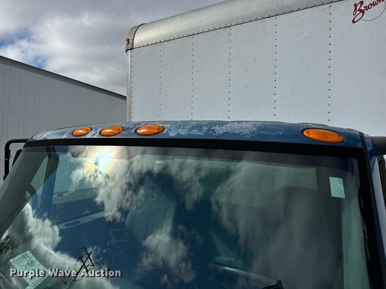 image for item EH7243 2007 International 4300 box truck