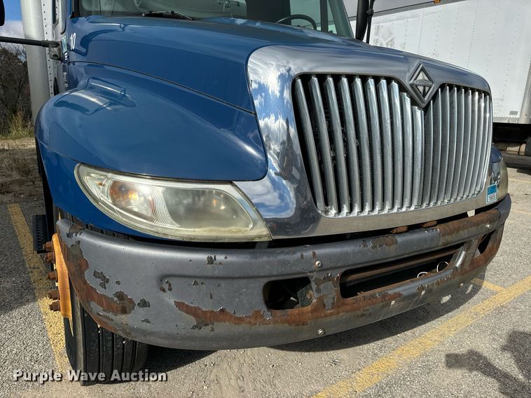 image for item EH7243 2007 International 4300 box truck