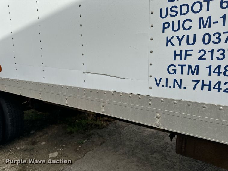 image for item EH7243 2007 International 4300 box truck