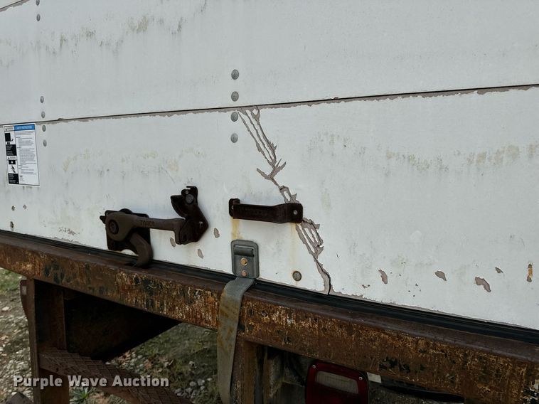 image for item EH7243 2007 International 4300 box truck