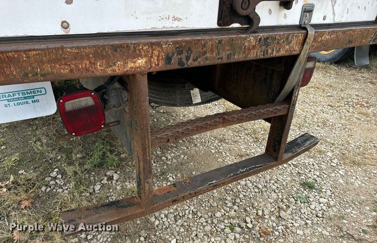 image for item EH7243 2007 International 4300 box truck