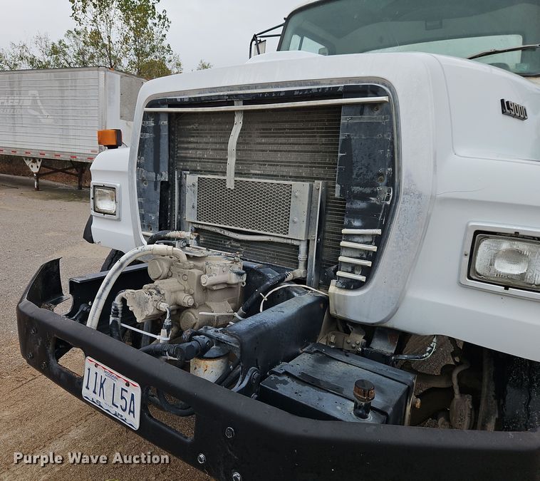 image for item EI8550 1988 Ford L9000 ready mix truck