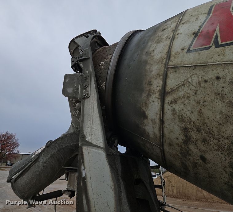 image for item EI8550 1988 Ford L9000 ready mix truck