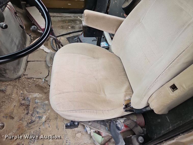 image for item EI8550 1988 Ford L9000 ready mix truck