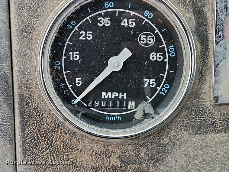 image for item EI8550 1988 Ford L9000 ready mix truck