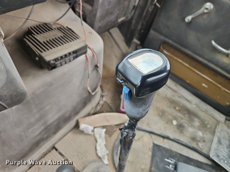 image for item EI8550 1988 Ford L9000 ready mix truck