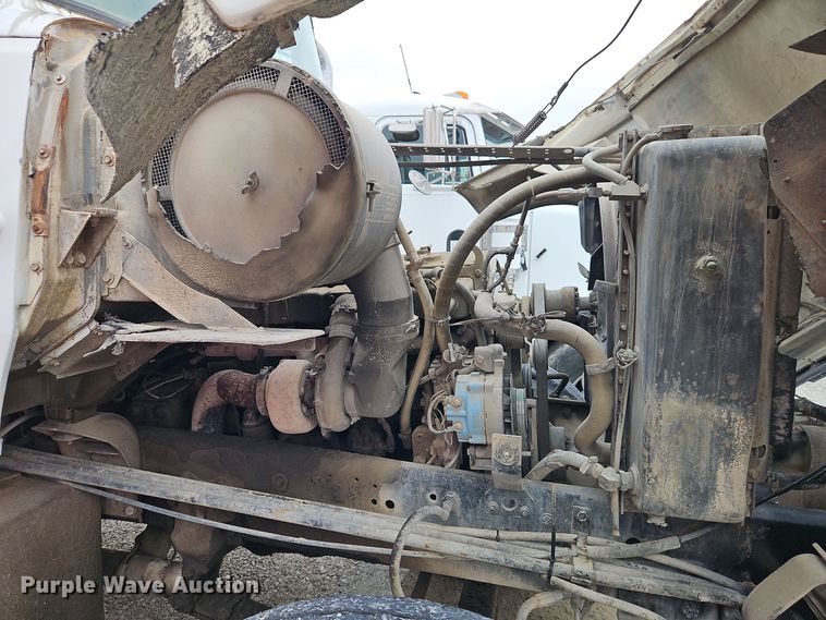 image for item EI8550 1988 Ford L9000 ready mix truck