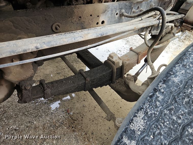 image for item EI8550 1988 Ford L9000 ready mix truck