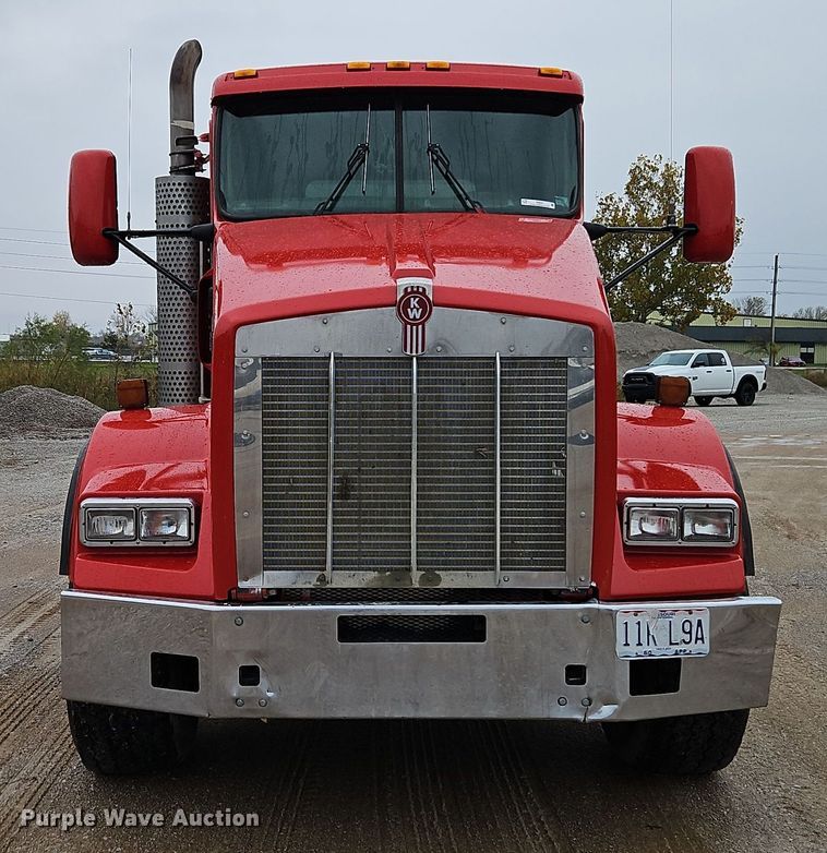 image for item EI8551 2005 Kenworth T800 ready mix truck