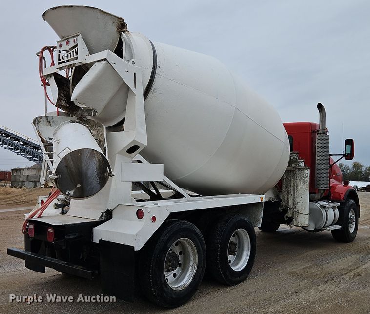 image for item EI8551 2005 Kenworth T800 ready mix truck