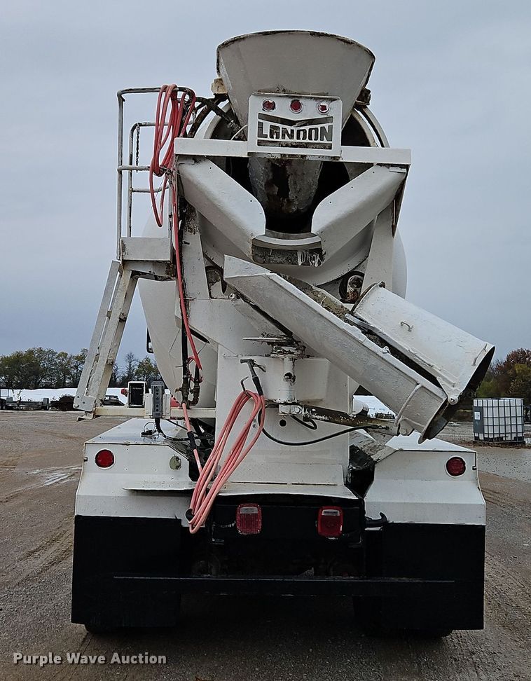 image for item EI8551 2005 Kenworth T800 ready mix truck