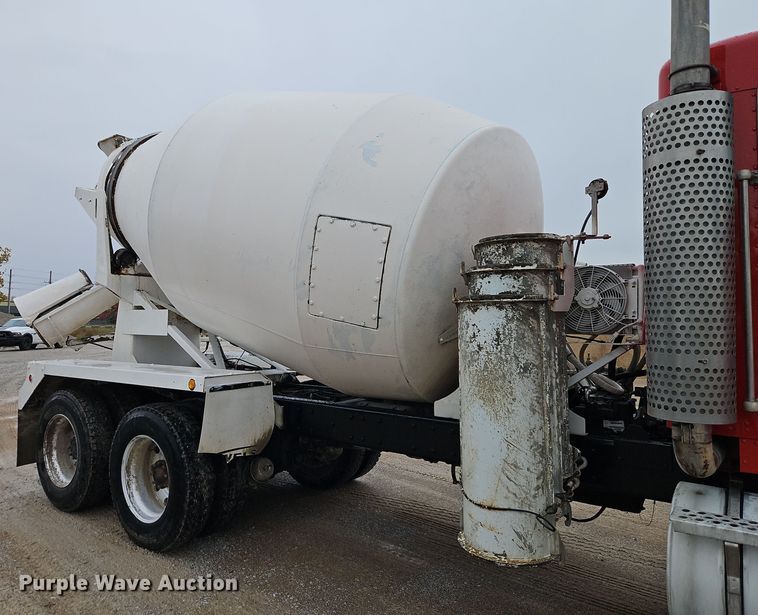 image for item EI8551 2005 Kenworth T800 ready mix truck