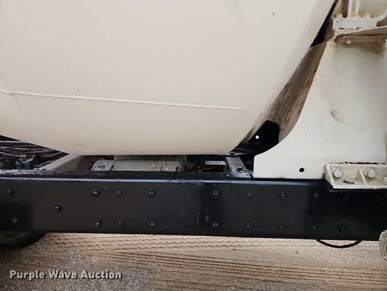 image for item EI8551 2005 Kenworth T800 ready mix truck