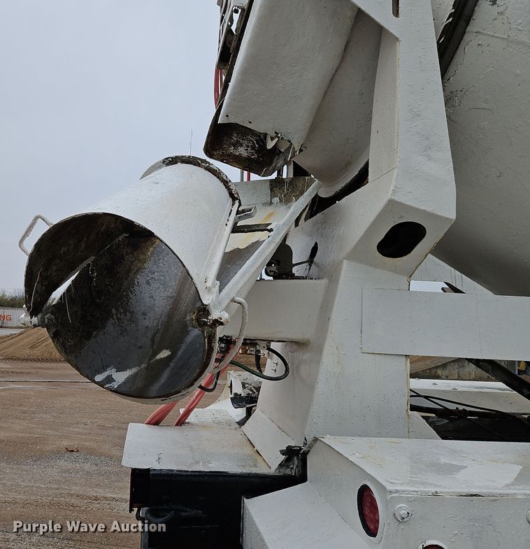 image for item EI8551 2005 Kenworth T800 ready mix truck