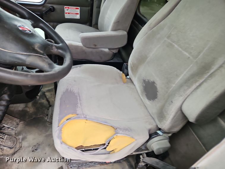 image for item EI8551 2005 Kenworth T800 ready mix truck