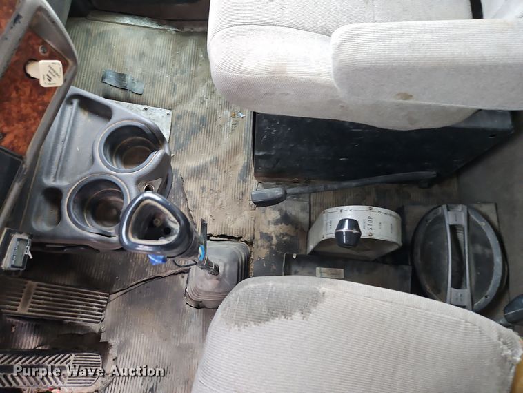 image for item EI8551 2005 Kenworth T800 ready mix truck