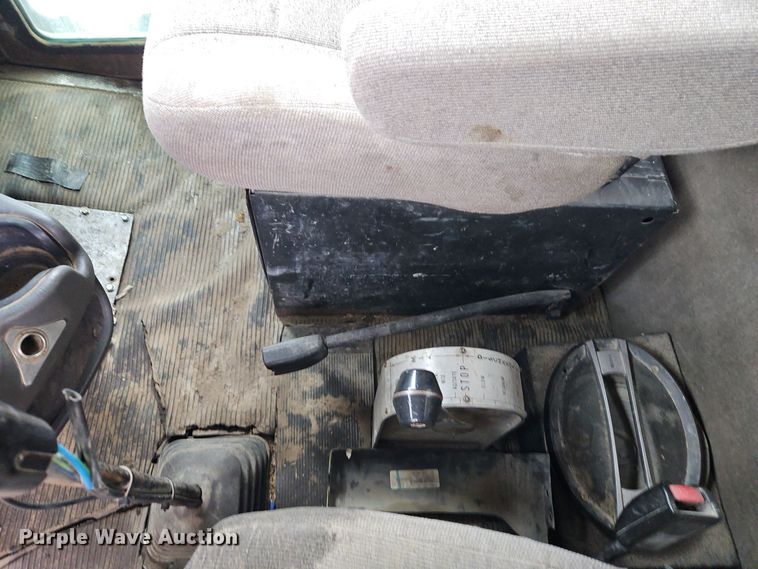 image for item EI8551 2005 Kenworth T800 ready mix truck