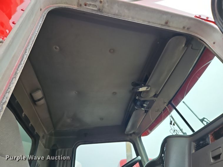 image for item EI8551 2005 Kenworth T800 ready mix truck