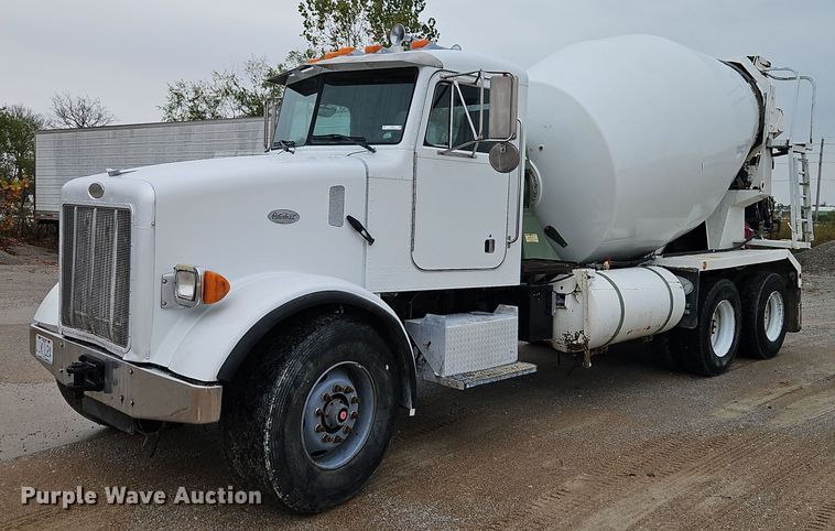 image for item EI8552 2000 Peterbilt 357 ready mix truck