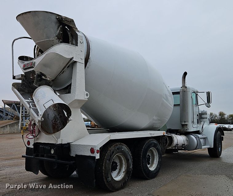 image for item EI8552 2000 Peterbilt 357 ready mix truck