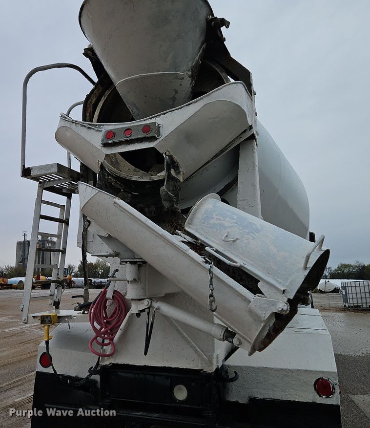 image for item EI8552 2000 Peterbilt 357 ready mix truck