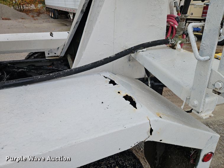 image for item EI8552 2000 Peterbilt 357 ready mix truck