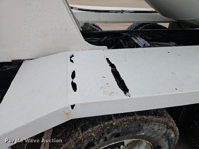 image for item EI8552 2000 Peterbilt 357 ready mix truck