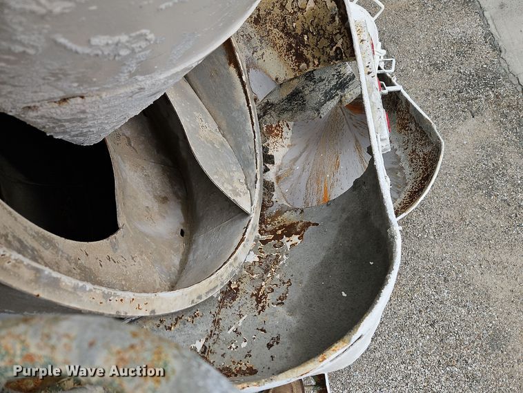 image for item EI8552 2000 Peterbilt 357 ready mix truck