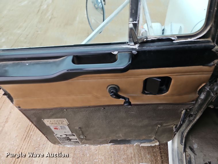 image for item EI8552 2000 Peterbilt 357 ready mix truck