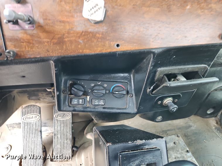 image for item EI8552 2000 Peterbilt 357 ready mix truck