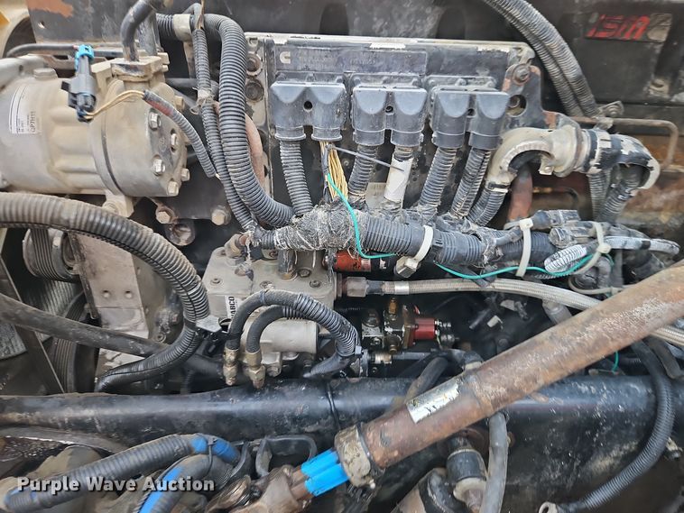 image for item EI8552 2000 Peterbilt 357 ready mix truck