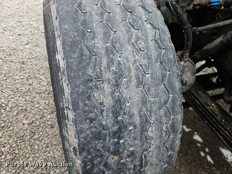 image for item EI8552 2000 Peterbilt 357 ready mix truck