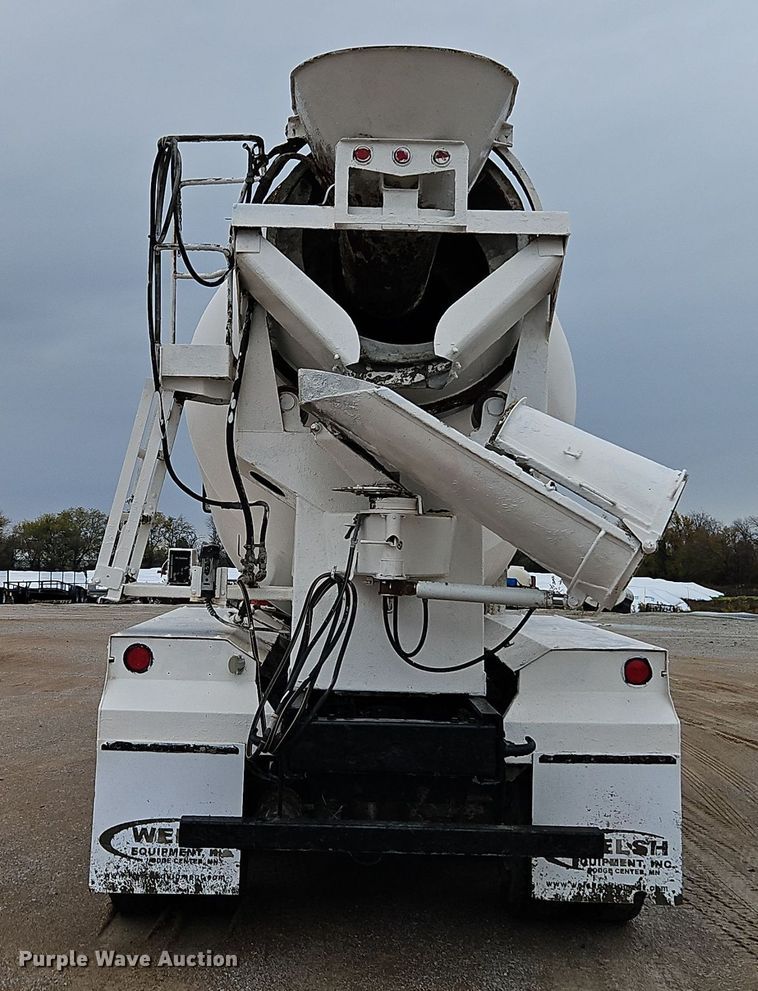 image for item EI8553 2005 Kenworth T800 ready mix truck