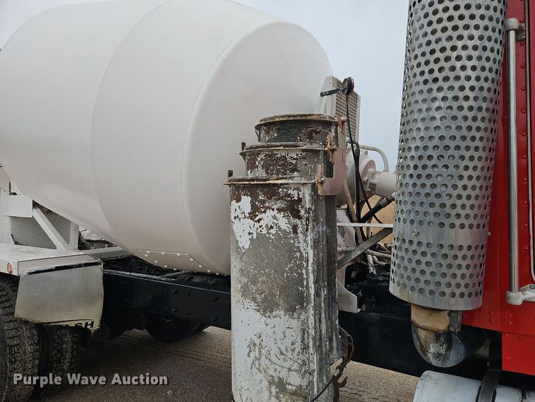 image for item EI8553 2005 Kenworth T800 ready mix truck