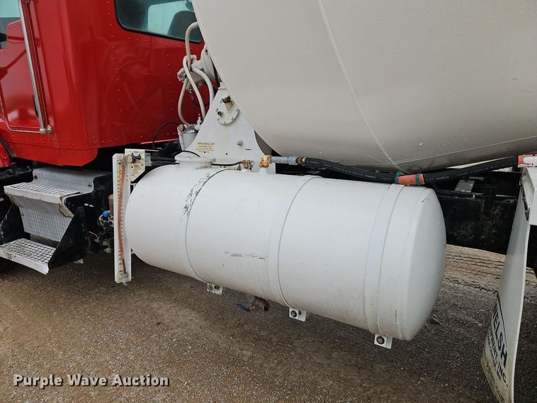 image for item EI8553 2005 Kenworth T800 ready mix truck