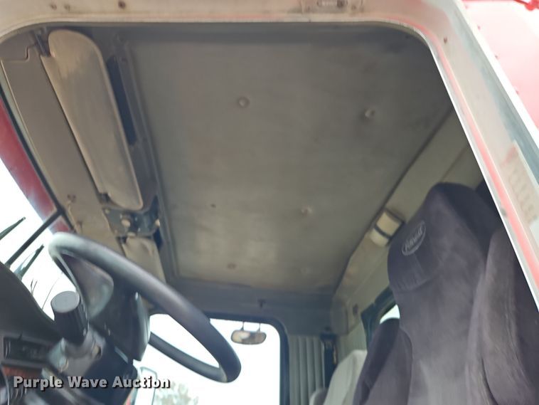 image for item EI8553 2005 Kenworth T800 ready mix truck