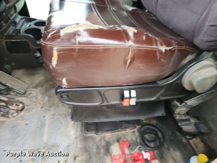 image for item EI8553 2005 Kenworth T800 ready mix truck