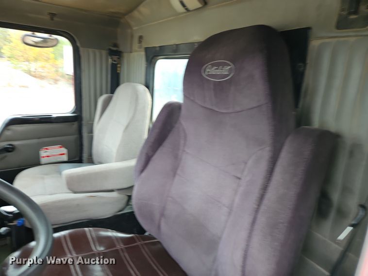 image for item EI8553 2005 Kenworth T800 ready mix truck