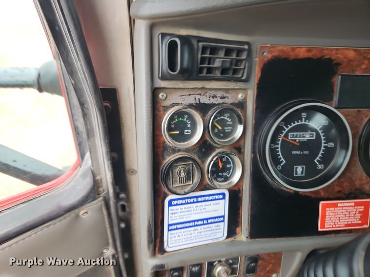 image for item EI8553 2005 Kenworth T800 ready mix truck