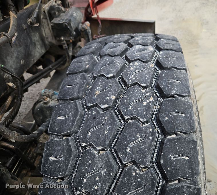 image for item EI8553 2005 Kenworth T800 ready mix truck