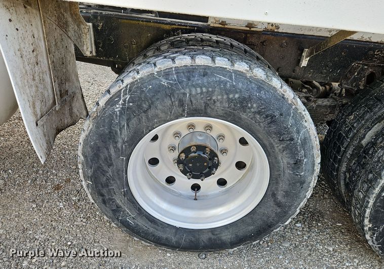 image for item EI8553 2005 Kenworth T800 ready mix truck