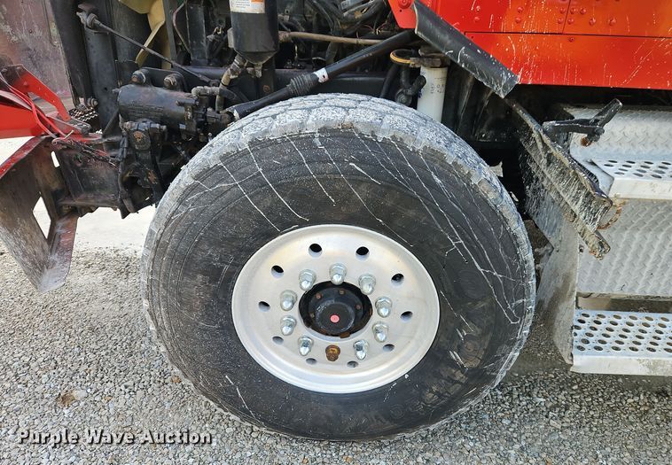 image for item EI8553 2005 Kenworth T800 ready mix truck