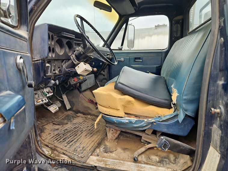 image for item EI8554 1988 Chevrolet Kodiak utility / service truck