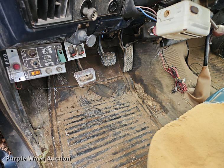 image for item EI8554 1988 Chevrolet Kodiak utility / service truck