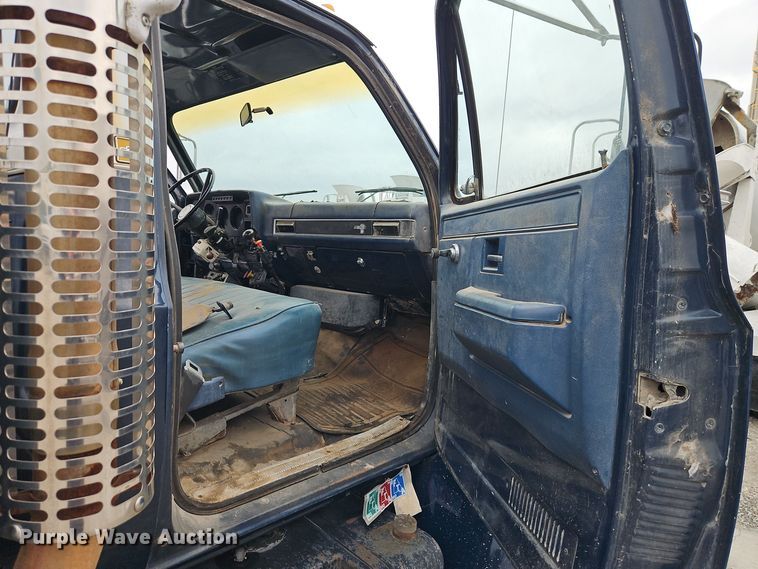 image for item EI8554 1988 Chevrolet Kodiak utility / service truck