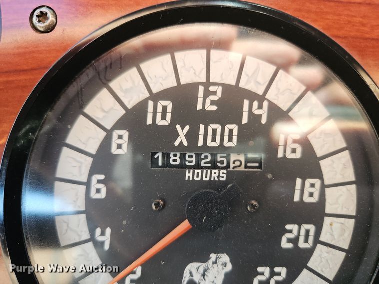 image for item EI8555 1998 Mack CH613 semi truck