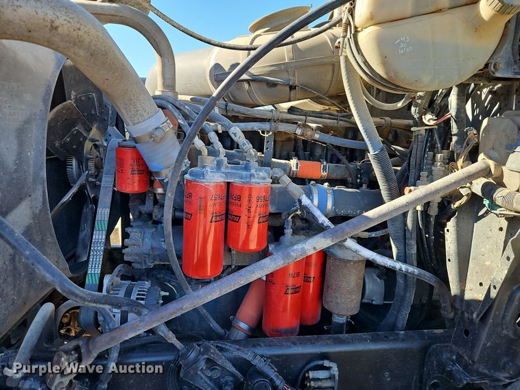 image for item EI8555 1998 Mack CH613 semi truck